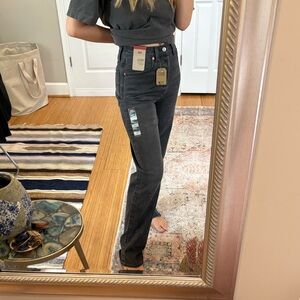 Levi’s Size 27 Full Length Ribcage Straight Jeans Black